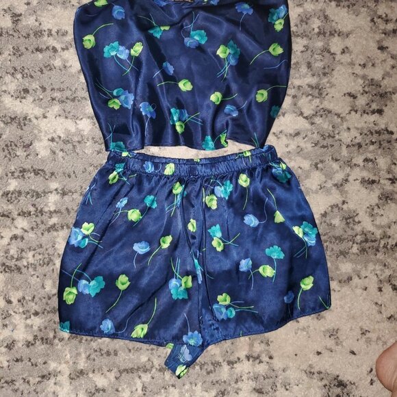 No Boundaries  Silky Feel Sleep Set || Large || EUC - Picture 2 of 6